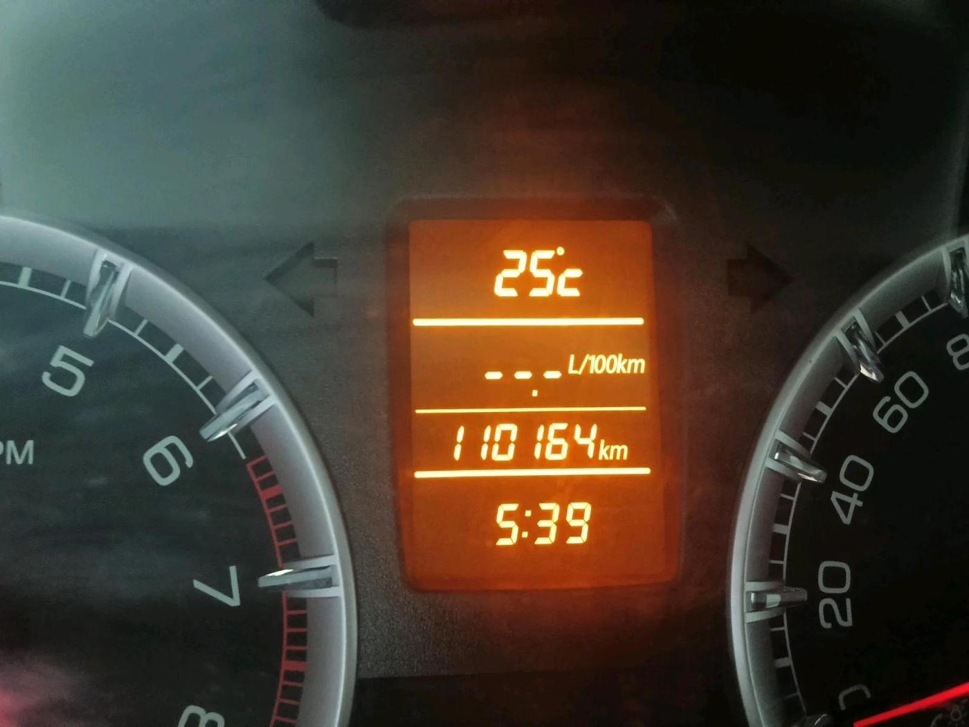 2015 Maruti Ertiga ZXI, Petrol, Manual, 1,11,000 km, interior