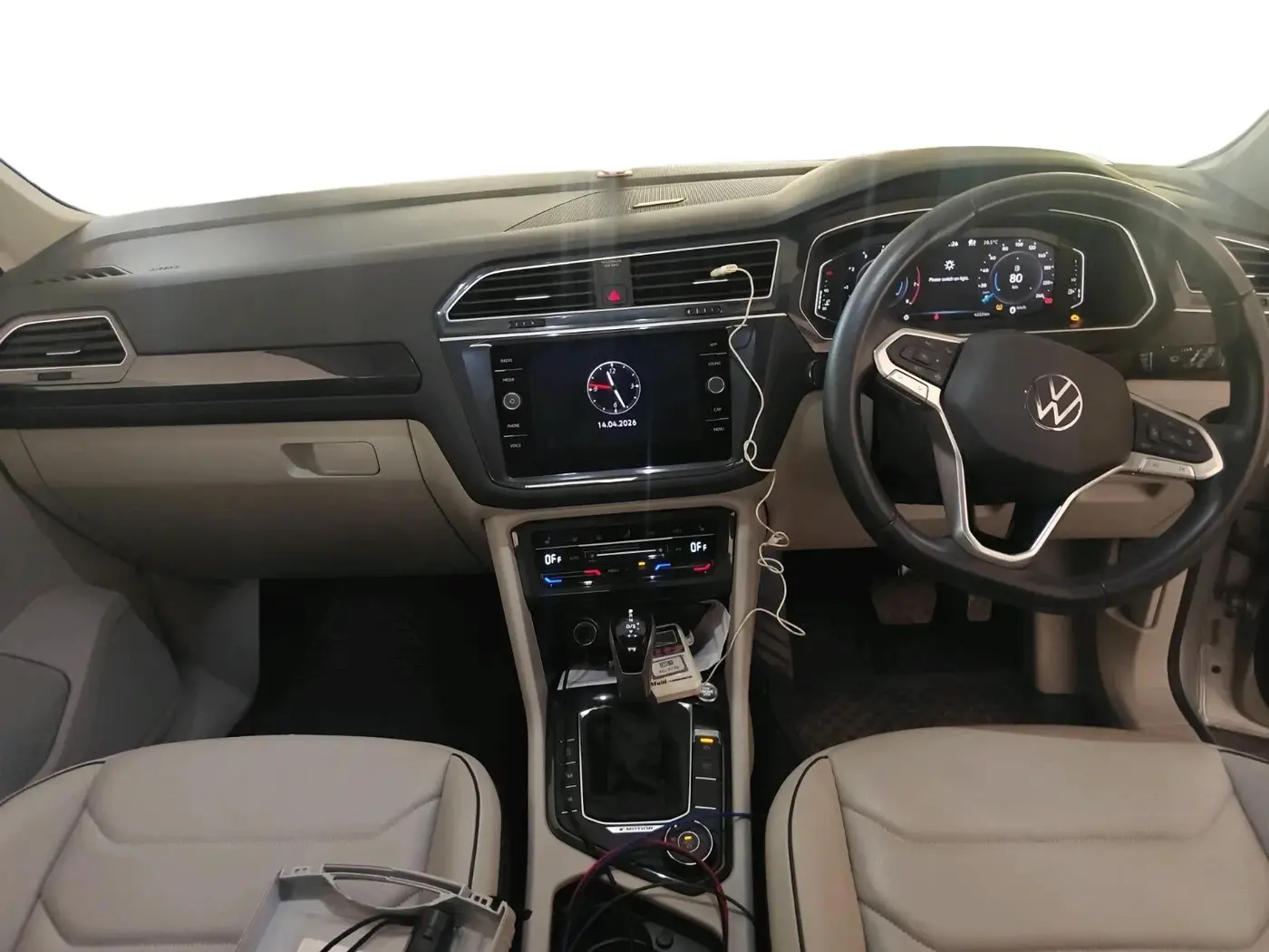 2023 Volkswagen TIGUAN ELEGANCE 2.0 TSI DSG, Petrol, Automatic, 4,222 km, interior