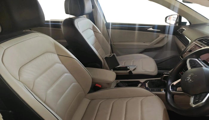 2023 Volkswagen TIGUAN ELEGANCE 2.0 TSI DSG, Petrol, Automatic, 4,222 km, interior