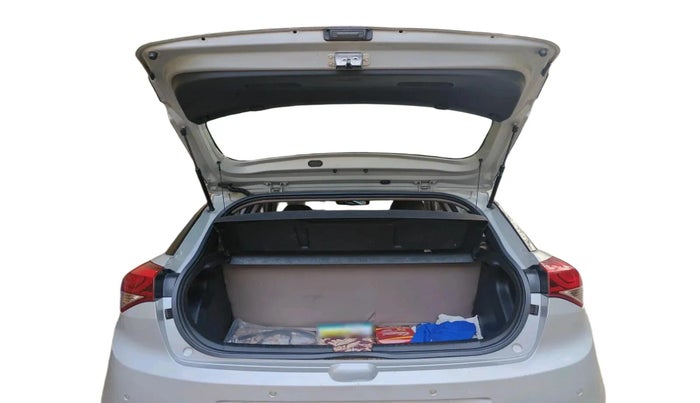 2016 Hyundai Elite i20 SPORTZ 1.2, Petrol, Manual, 92,254 km, exterior