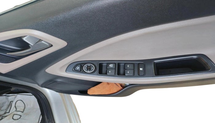 2016 Hyundai Elite i20 SPORTZ 1.2, Petrol, Manual, 92,254 km, interior