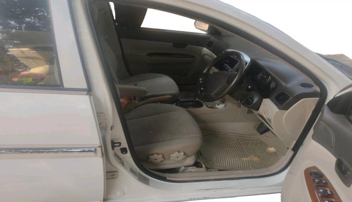 2010 Hyundai Verna VGT CRDI SX AT 1.5, Diesel, Automatic, 1,67,145 km, interior