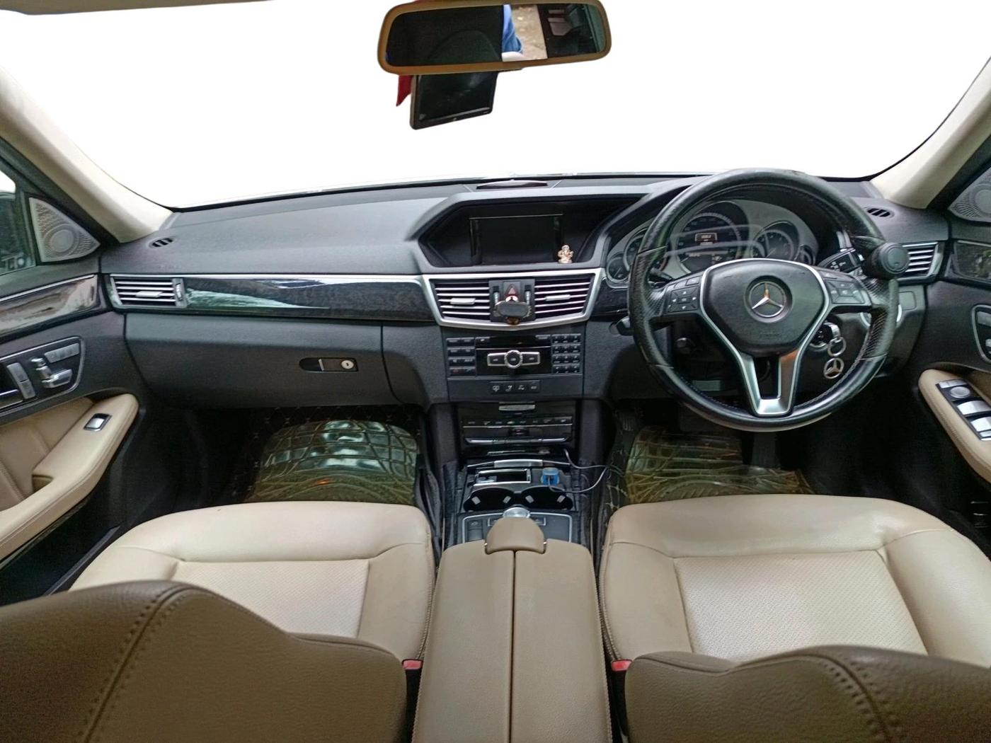 2012 Mercedes Benz E Class E 200 CGI, Petrol, Automatic, 1,22,895 km, interior