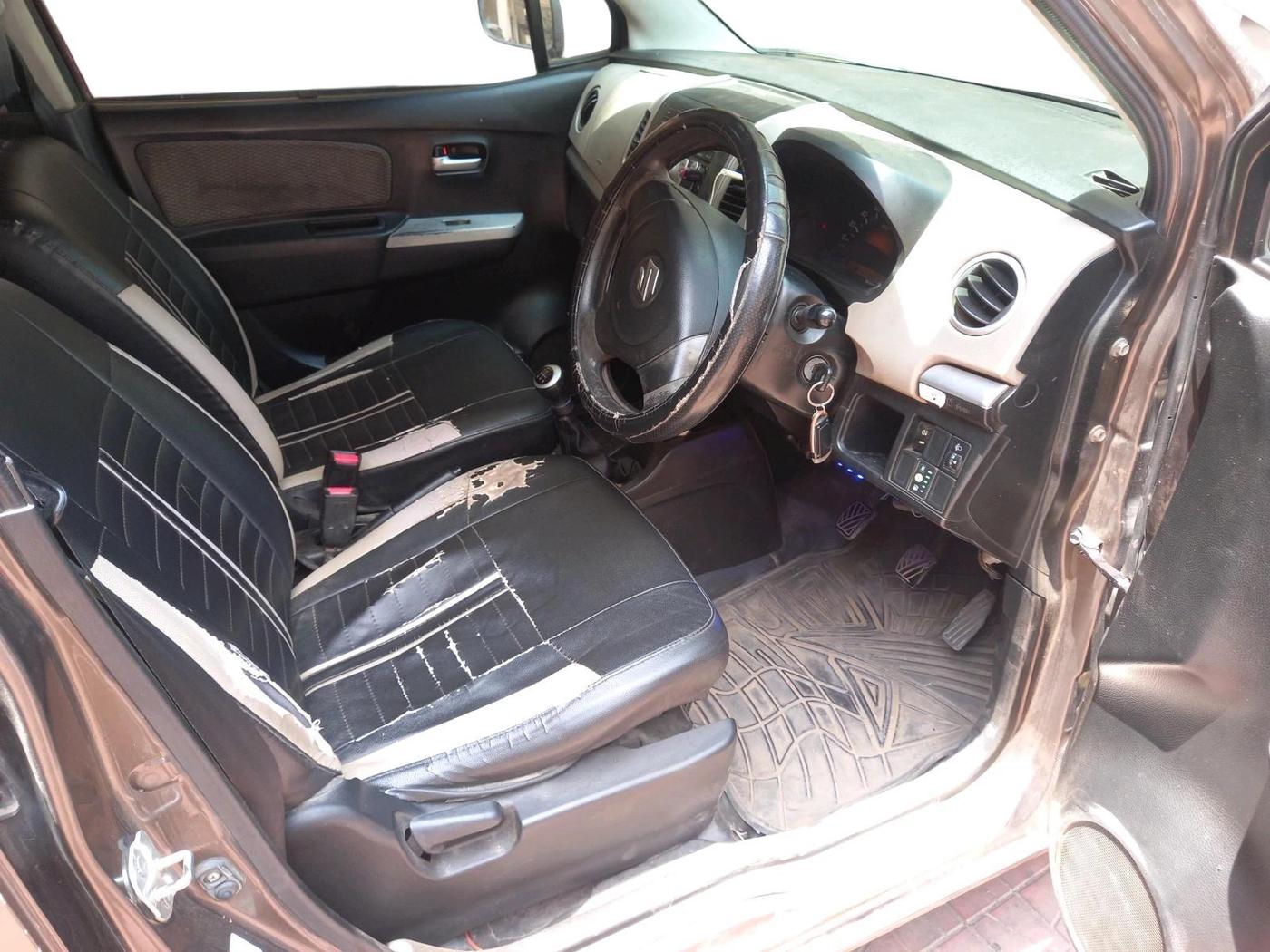 2013 Maruti Wagon R 1.0 LXI CNG, CNG, Manual, 1,59,768 km, interior