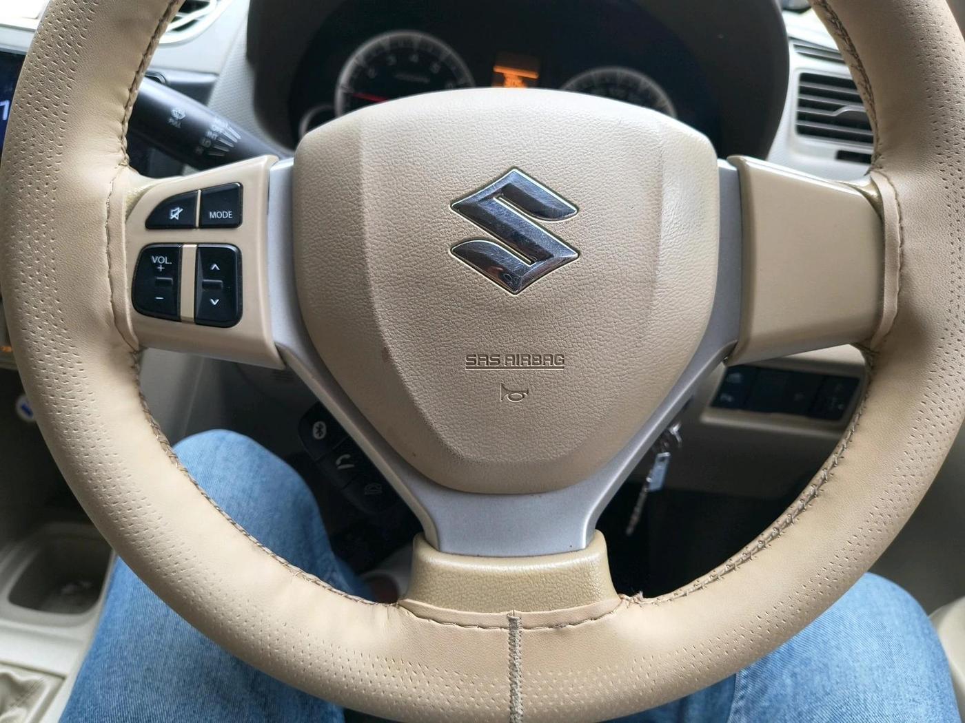 2016 Maruti Ertiga VXI, Petrol, Manual, 49,243 km, interior