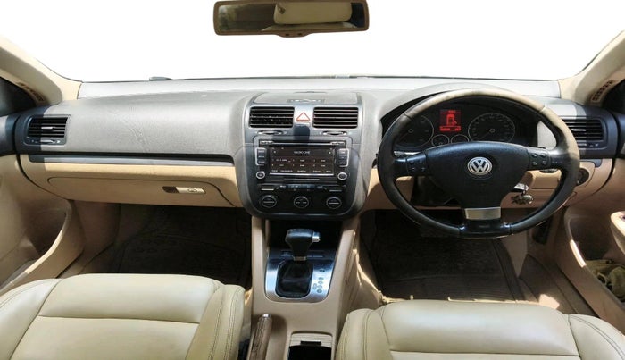 2009 Volkswagen Jetta COMFORTLINE 1.9 TDI AT, Diesel, Automatic, 1,07,399 km, interior