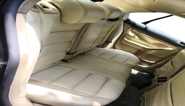 2009 Volkswagen Jetta COMFORTLINE 1.9 TDI AT, Diesel, Automatic, 1,07,399 km, interior