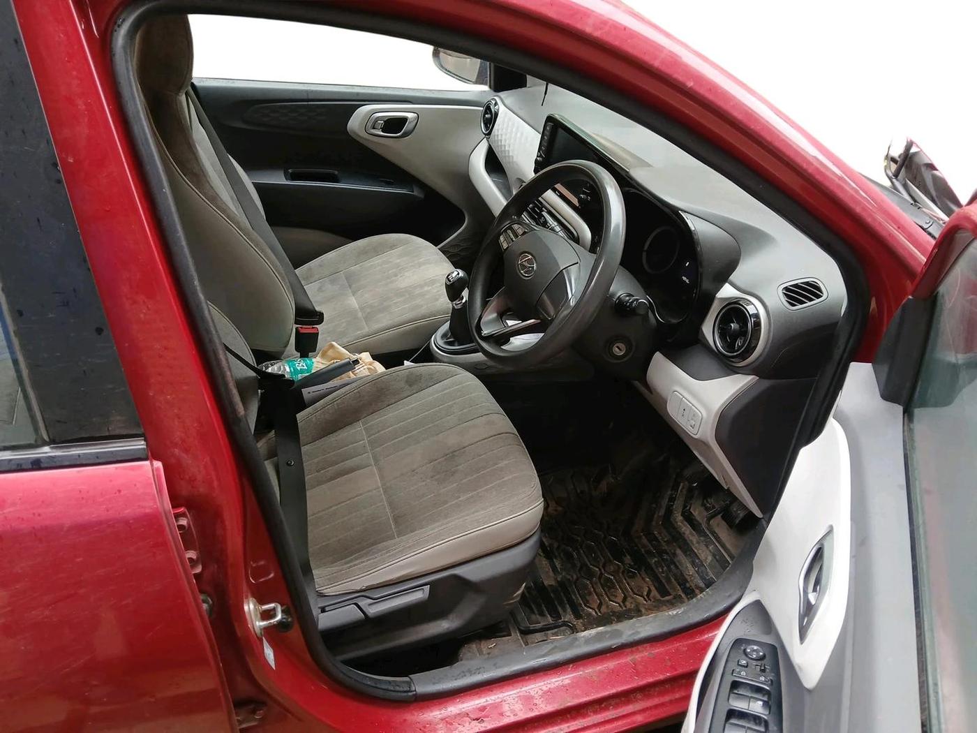 2020 Hyundai GRAND I10 NIOS SPORTZ 1.2 KAPPA VTVT CNG, CNG, Manual, 1,40,540 km, interior