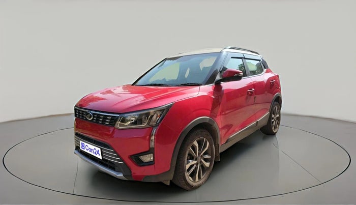 2021 Mahindra XUV300 W8 (O) 1.2 PETROL AMT DUAL TONE, Petrol, Automatic, 19,500 km, exterior