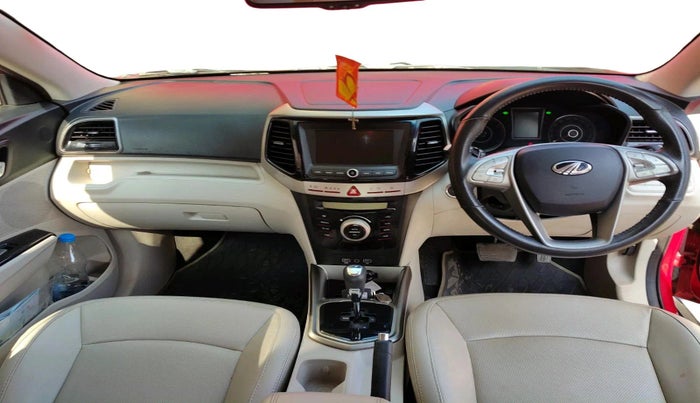 2021 Mahindra XUV300 W8 (O) 1.2 PETROL AMT DUAL TONE, Petrol, Automatic, 19,500 km, interior