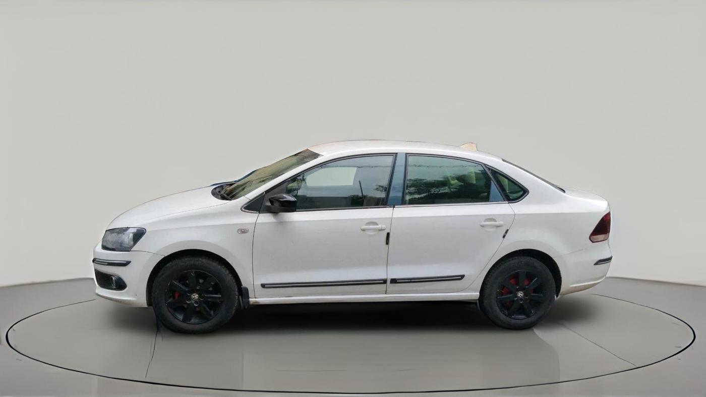2011 Volkswagen Vento HIGHLINE DIESEL 1.6, Diesel, Manual, 1,49,860 km, exterior