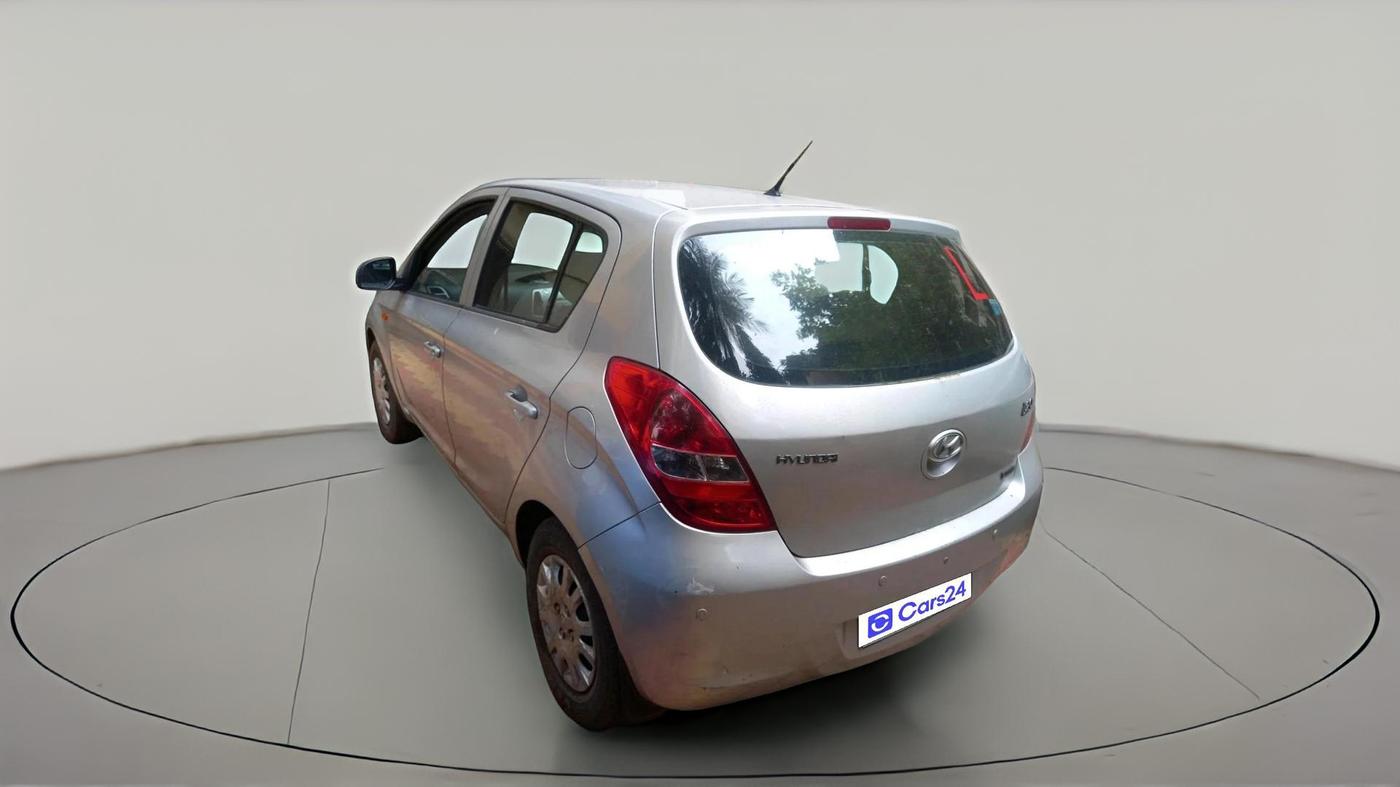 2011 Hyundai i20 MAGNA 1.2, CNG, Manual, 1,08,319 km, exterior