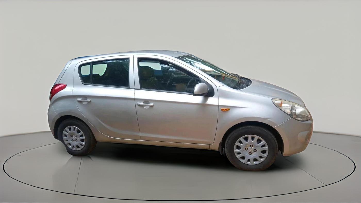 2011 Hyundai i20 MAGNA 1.2, CNG, Manual, 1,08,319 km, exterior