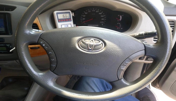 2011 Toyota Innova V 2.5 8 STR, Diesel, Manual, 1,04,651 km, interior