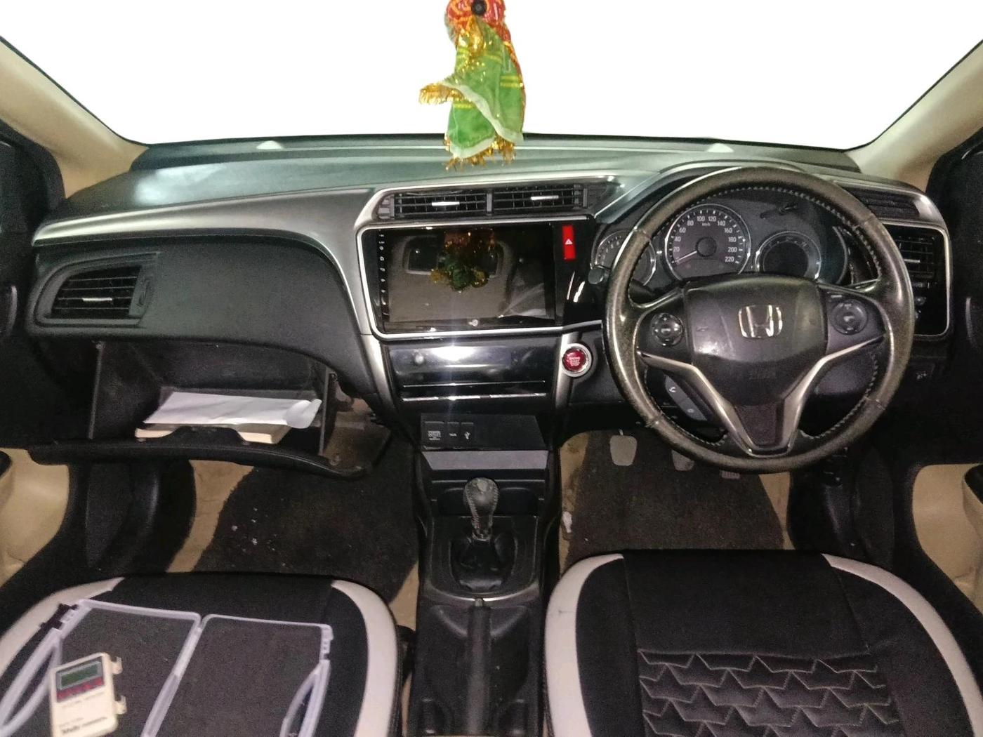 2014 Honda City 1.5L I-VTEC VX, Petrol, Manual, 1,03,134 km, interior