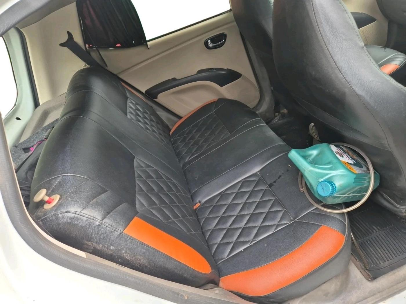 2012 Hyundai i10 MAGNA 1.1, Petrol, Manual, 83,247 km, interior