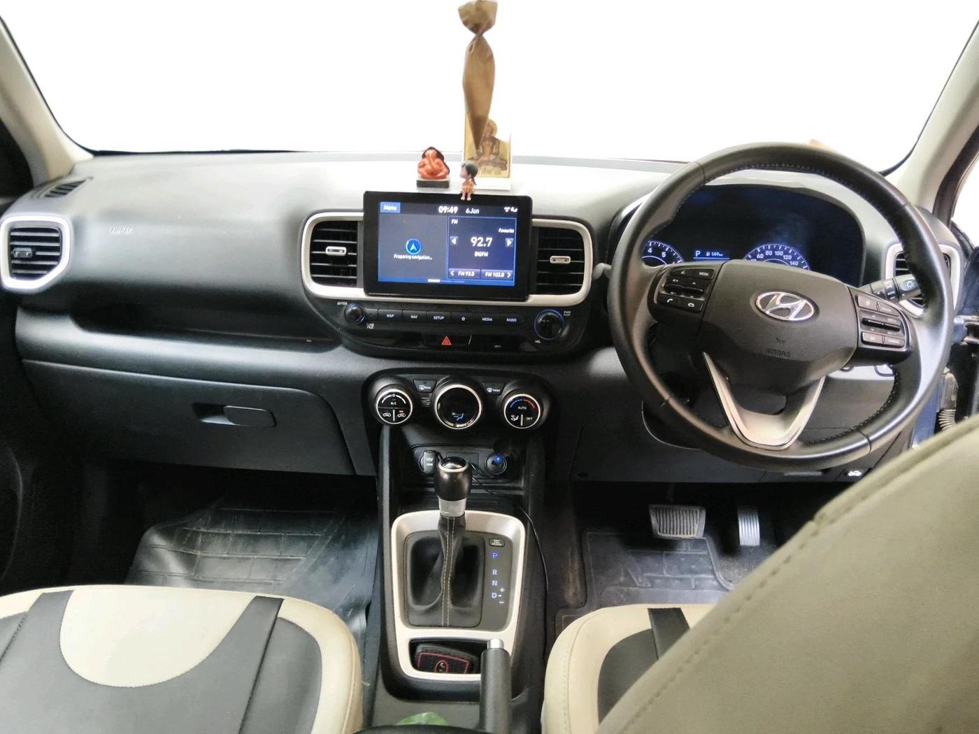 2020 Hyundai VENUE SX PLUS 1.0 TURBO DCT, Petrol, Automatic, 53,210 km, interior