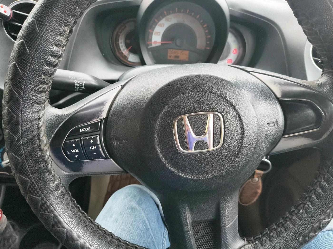 2014 Honda Brio S MT, Petrol, Manual, 68,515 km, interior