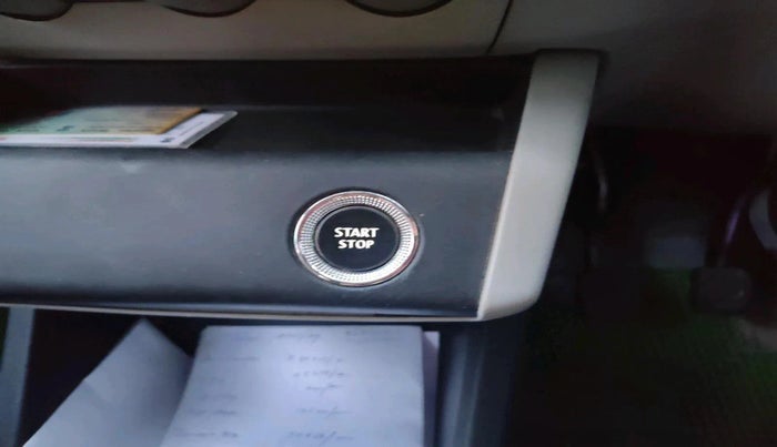 2019 Renault TRIBER RXZ, CNG, Manual, 1,71,570 km, interior