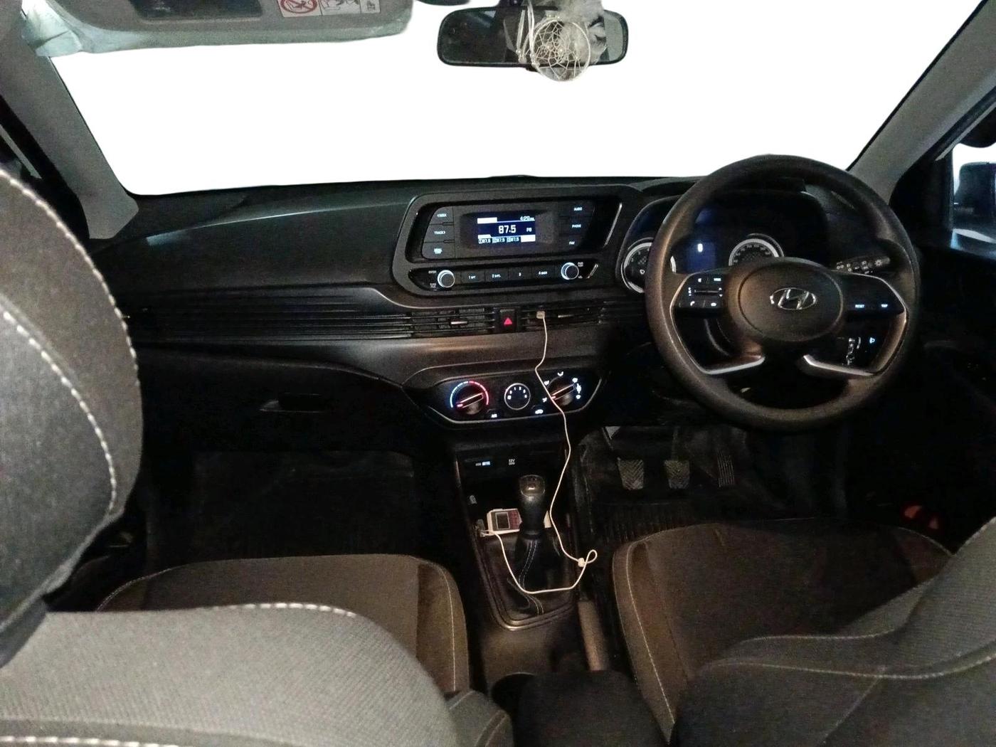 2022 Hyundai NEW I20 MAGNA 1.2 MT, Petrol, Manual, 44,891 km, interior