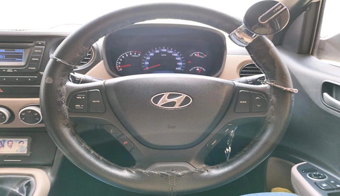2014 Hyundai Xcent S 1.2, Petrol, Manual, 1,04,282 km, interior