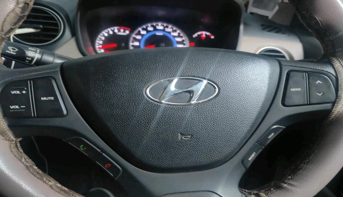 2015 Hyundai Grand i10 SPORTZ 1.2 KAPPA VTVT, Petrol, Manual, 49,850 km, interior