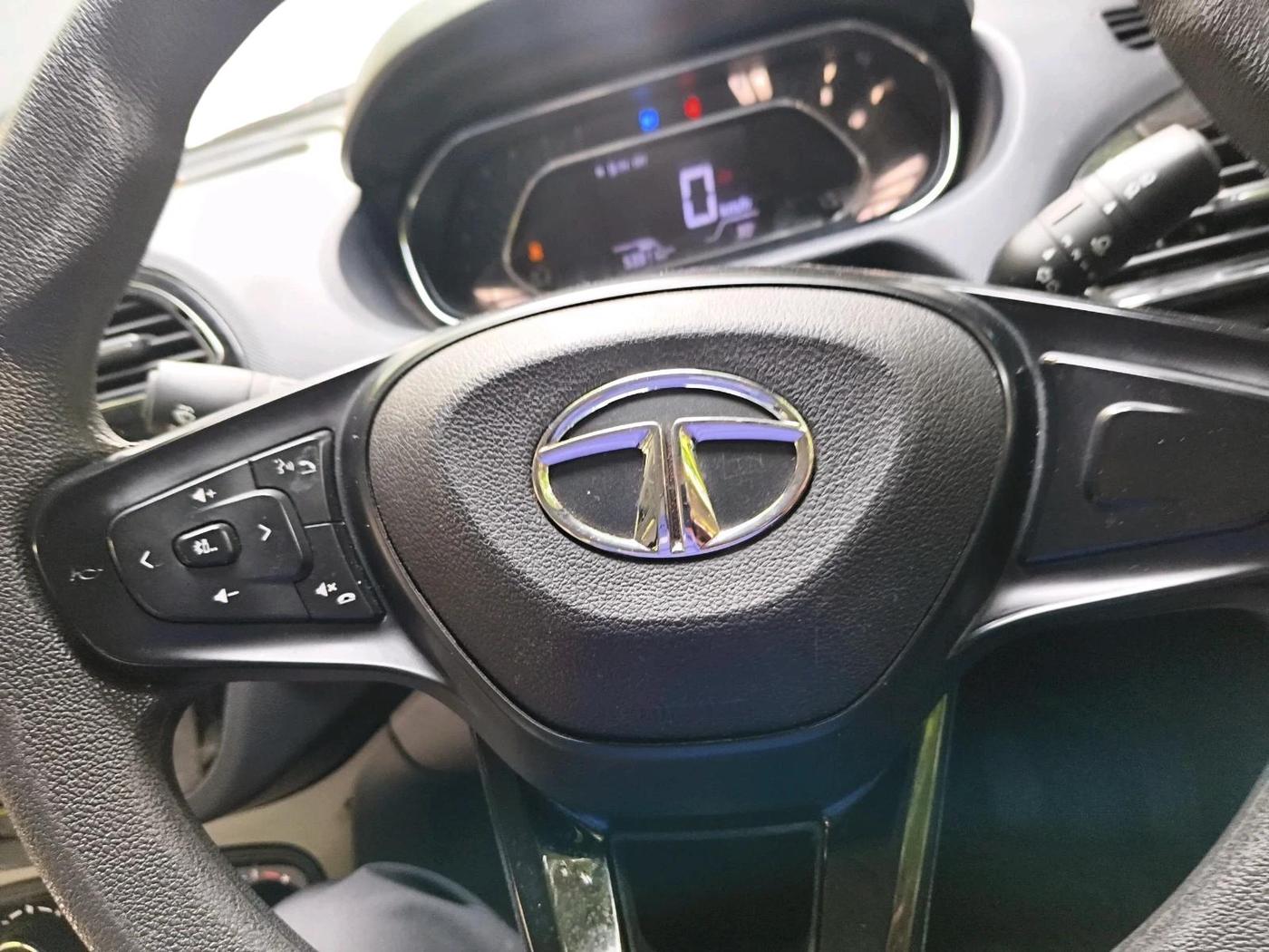 2022 Tata TIGOR XZ PLUS CNG, CNG, Manual, 53,311 km, interior