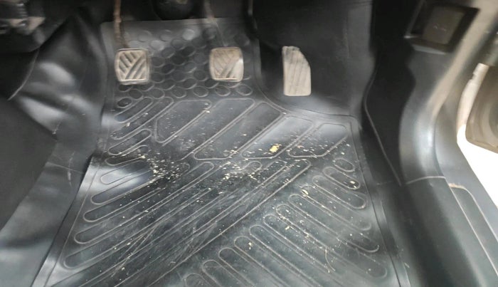 2013 Maruti Wagon R 1.0 LXI CNG, CNG, Manual, 68,373 km, interior