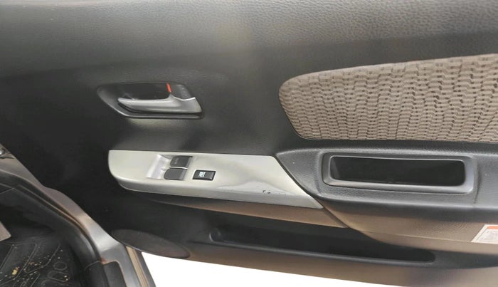 2013 Maruti Wagon R 1.0 LXI CNG, CNG, Manual, 68,373 km, interior