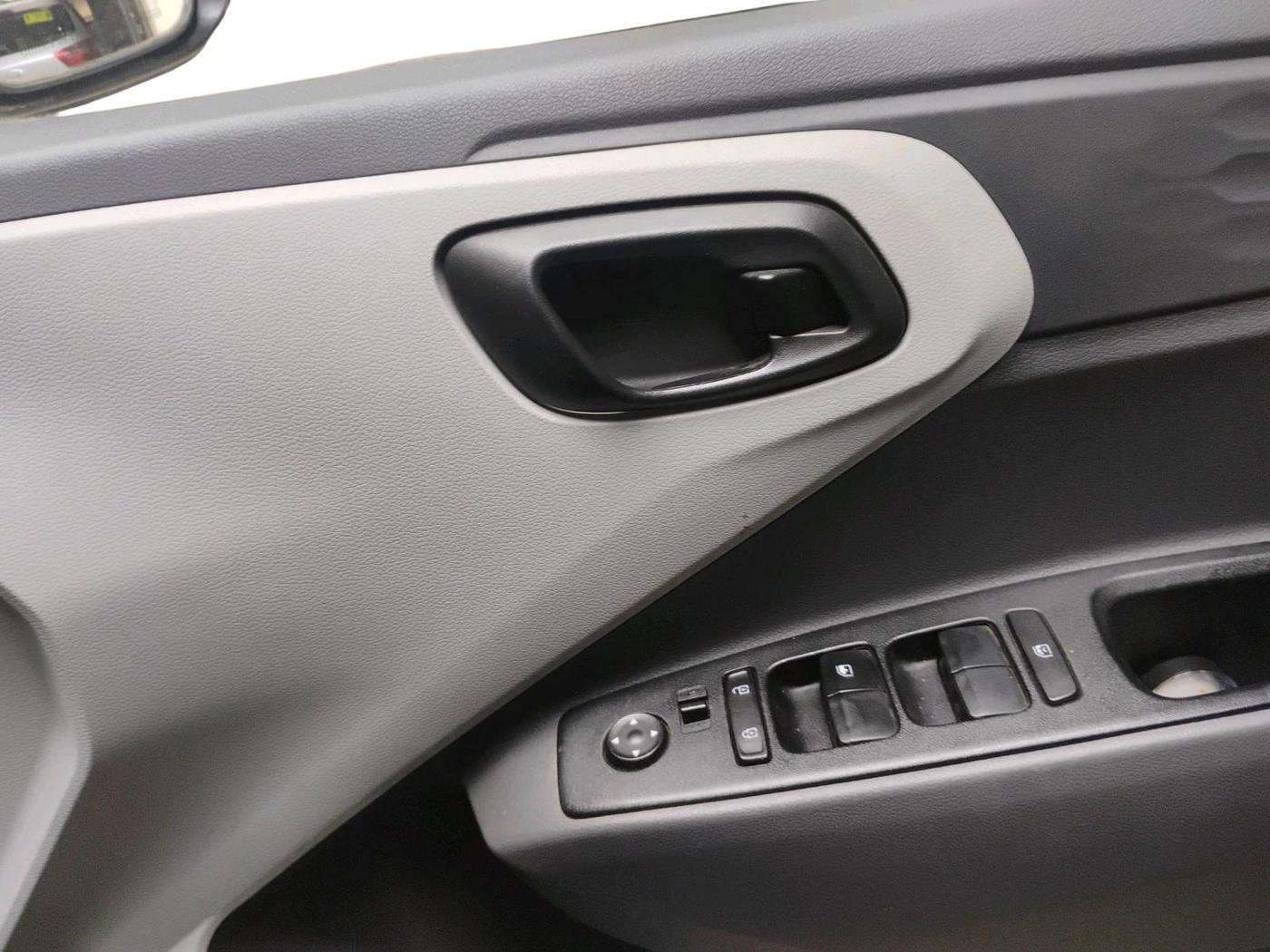 2020 Hyundai GRAND I10 NIOS MAGNA 1.2 KAPPA VTVT CNG, CNG, Manual, 1,03,372 km, interior