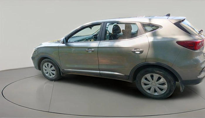 2024 MG ASTOR Sprint 1.5 MT (Ivory), Petrol, Manual, 25,621 km, exterior