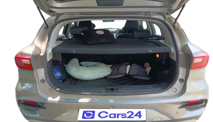 2024 MG ASTOR Sprint 1.5 MT (Ivory), Petrol, Manual, 25,621 km, exterior