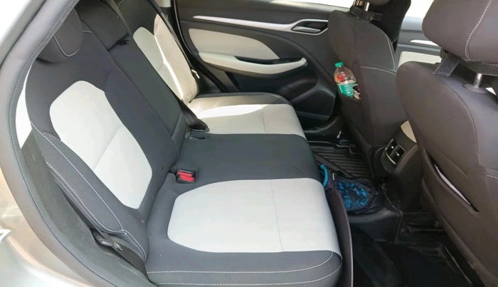 2024 MG ASTOR Sprint 1.5 MT (Ivory), Petrol, Manual, 25,621 km, interior