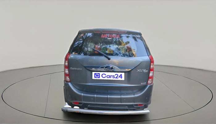 2016 Mahindra XUV500 W10, Diesel, Manual, 65,907 km, exterior