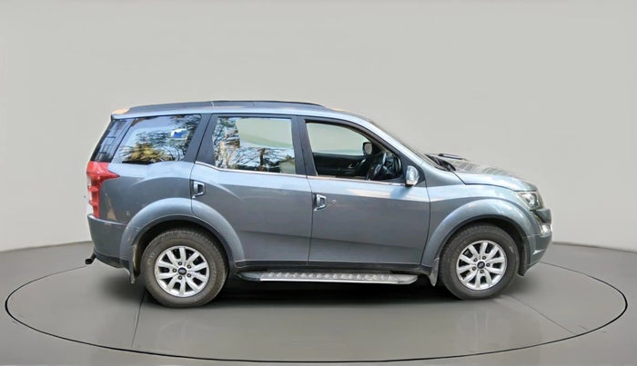 2016 Mahindra XUV500 W10, Diesel, Manual, 65,907 km, exterior