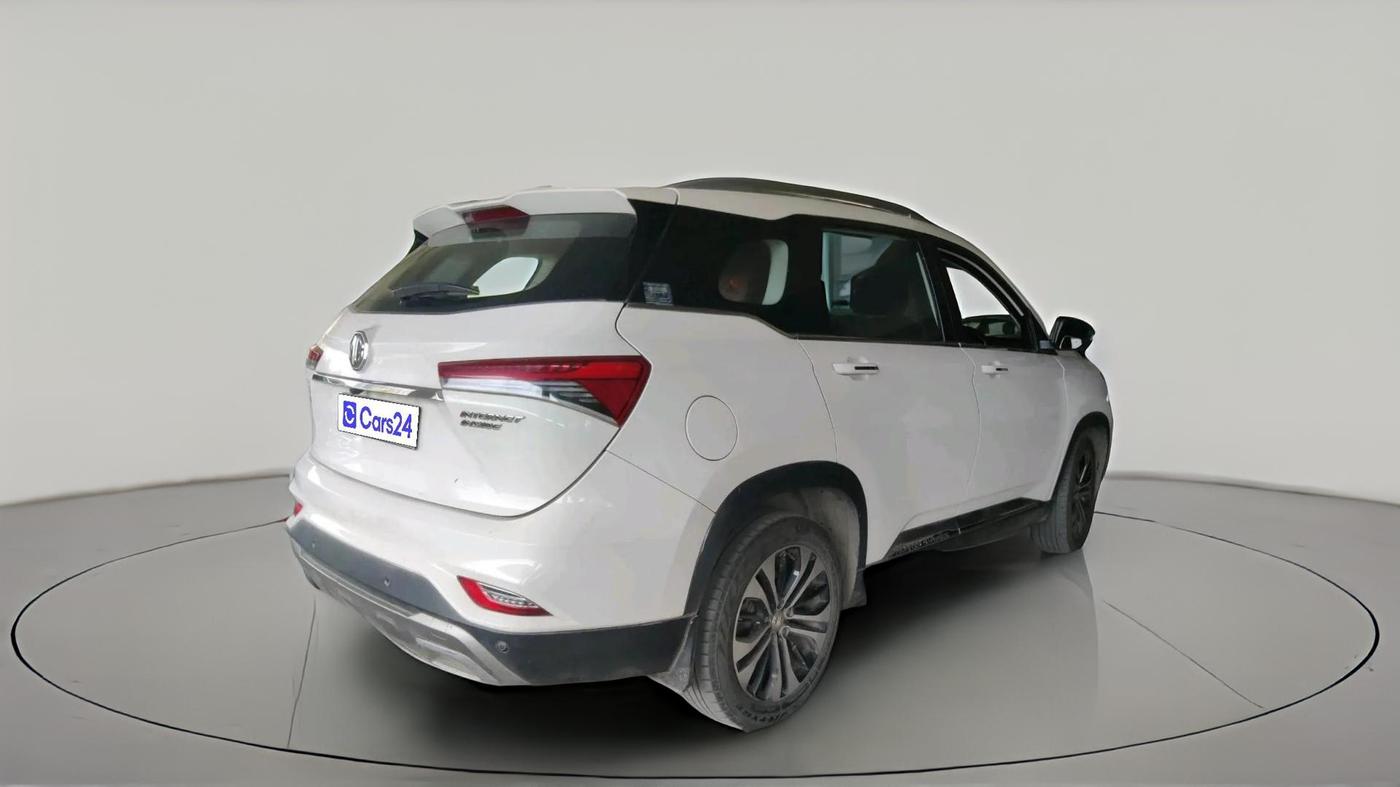 2021 MG HECTOR PLUS SHARP 2.0 DIESEL TURBO MT 6-STR, Diesel, Manual, 1,12,533 km, exterior