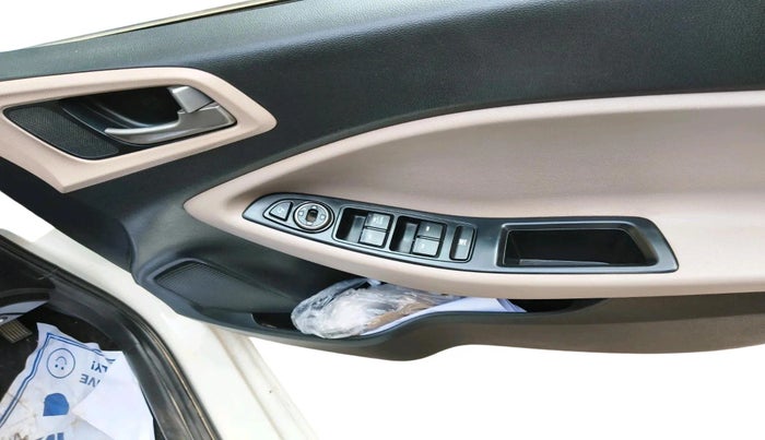 2017 Hyundai Elite i20 SPORTZ 1.2, Petrol, Manual, 69,691 km, interior