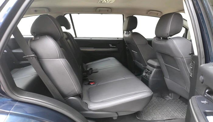 2017 Tata Hexa XT 4X2 7 STR, Diesel, Manual, 64,260 km, interior