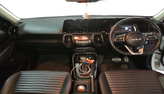 2022 KIA SONET GTX PLUS 1.5 AT DUAL TONE, Diesel, Automatic, 95,640 km, interior