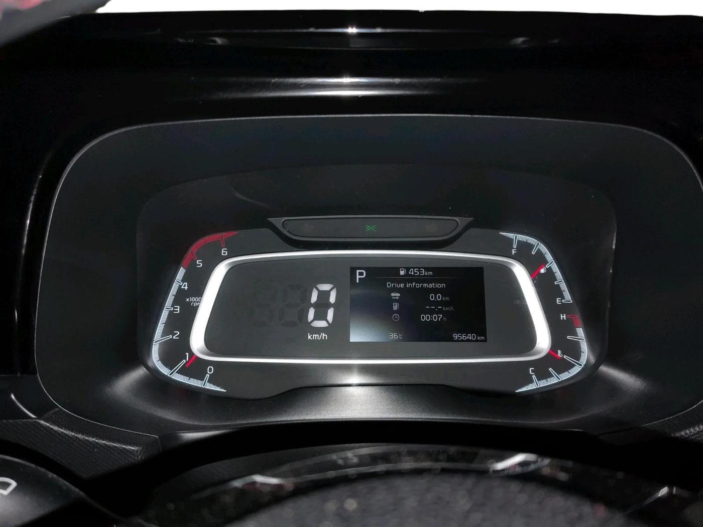 2022 KIA SONET GTX PLUS 1.5 AT DUAL TONE, Diesel, Automatic, 95,640 km, interior