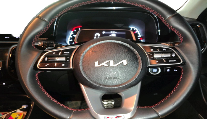 2022 KIA SONET GTX PLUS 1.5 AT DUAL TONE, Diesel, Automatic, 95,640 km, interior