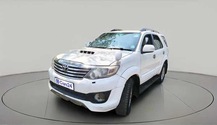 2013 Toyota Fortuner 3.0 4X2 AT, Diesel, Automatic, 1,28,245 km, exterior