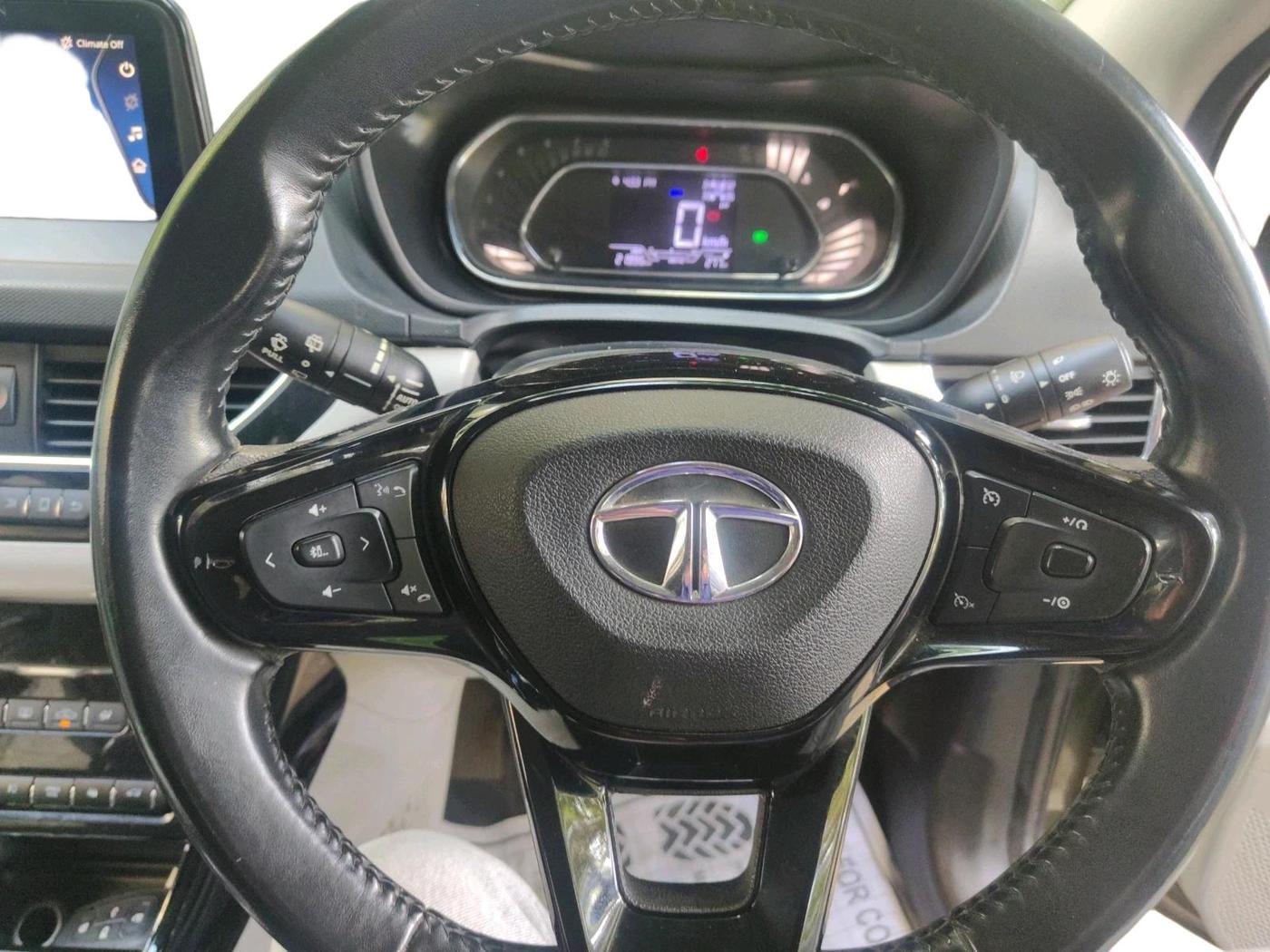 2021 Tata NEXON XZ PLUS PETROL SUNROOF, Petrol, Manual, 21,999 km, interior