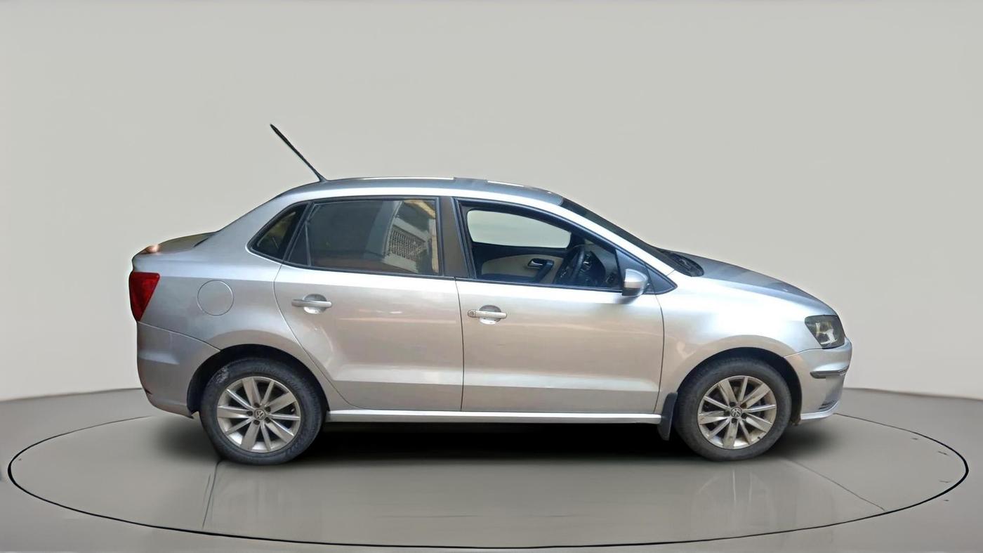 2016 Volkswagen Ameo HIGHLINE1.2L, Petrol, Manual, 66,692 km, exterior