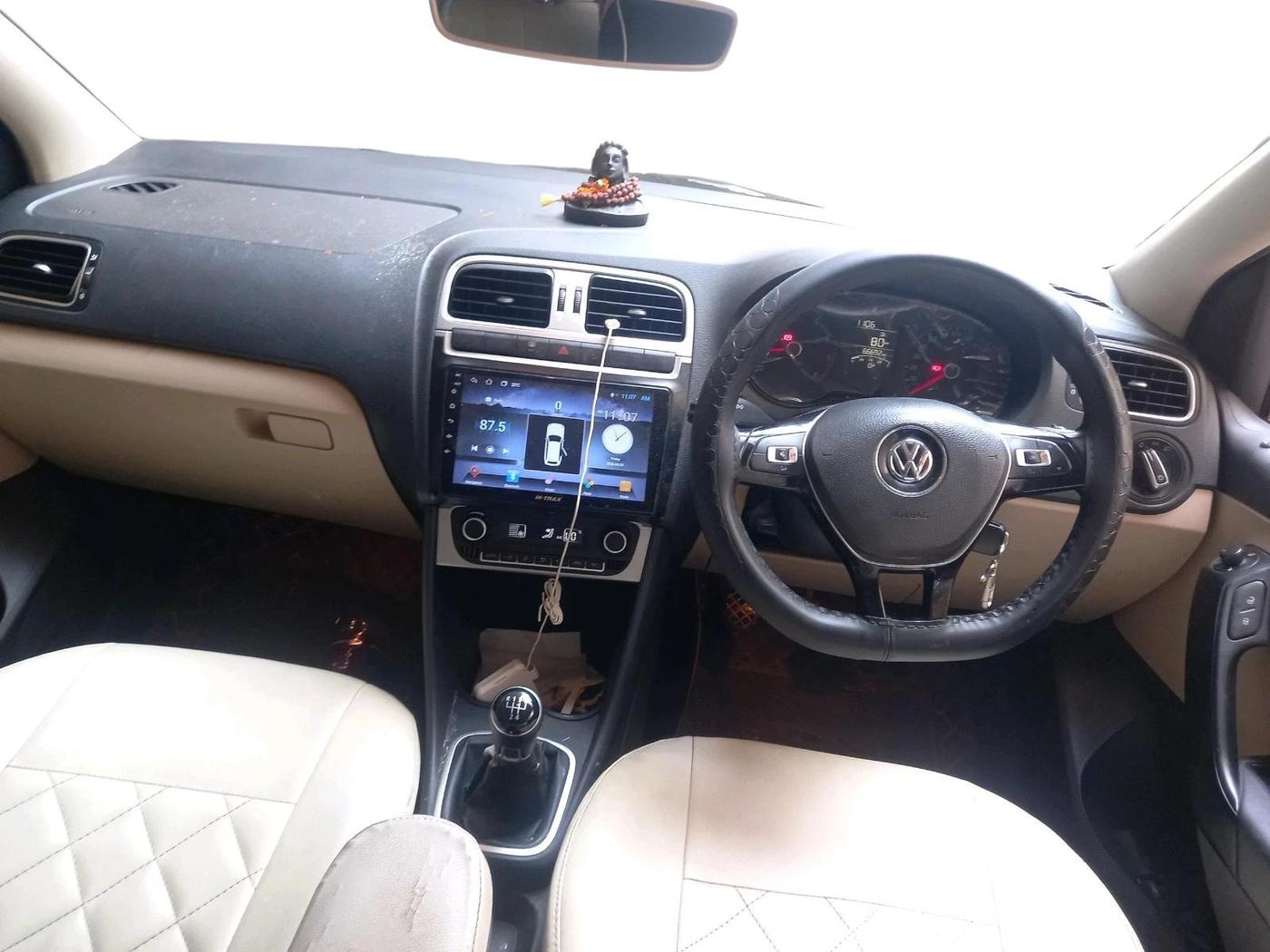2016 Volkswagen Ameo HIGHLINE1.2L, Petrol, Manual, 66,692 km, interior