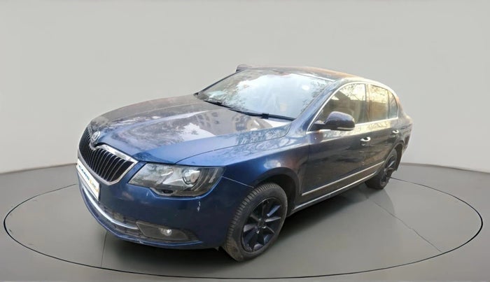 2014 Skoda Superb ELEGANCE 1.8 TSI MT, Petrol, Manual, 1,18,494 km, exterior
