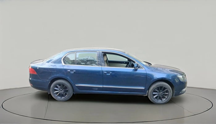 2014 Skoda Superb ELEGANCE 1.8 TSI MT, Petrol, Manual, 1,18,494 km, exterior