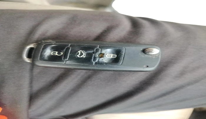 2014 Skoda Superb ELEGANCE 1.8 TSI MT, Petrol, Manual, 1,18,494 km, interior