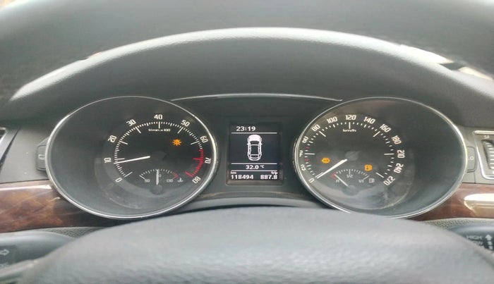 2014 Skoda Superb ELEGANCE 1.8 TSI MT, Petrol, Manual, 1,18,494 km, interior