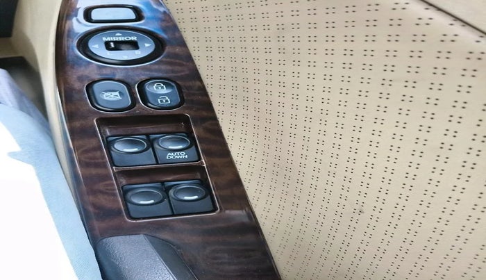 2013 Hyundai Verna FLUIDIC 1.6 VTVT SX OPT, Petrol, Manual, 71,165 km, interior